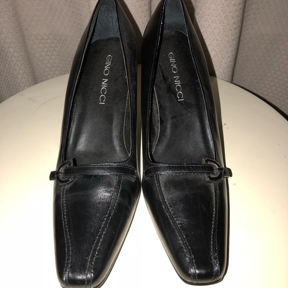 Gino Nicci black leather heels. EUC - Picture 4 of 6